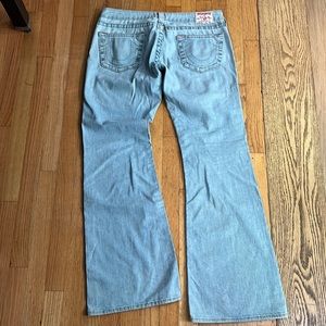True Religion light wash, low rise, flare jeans size 31 Authentic NWOT